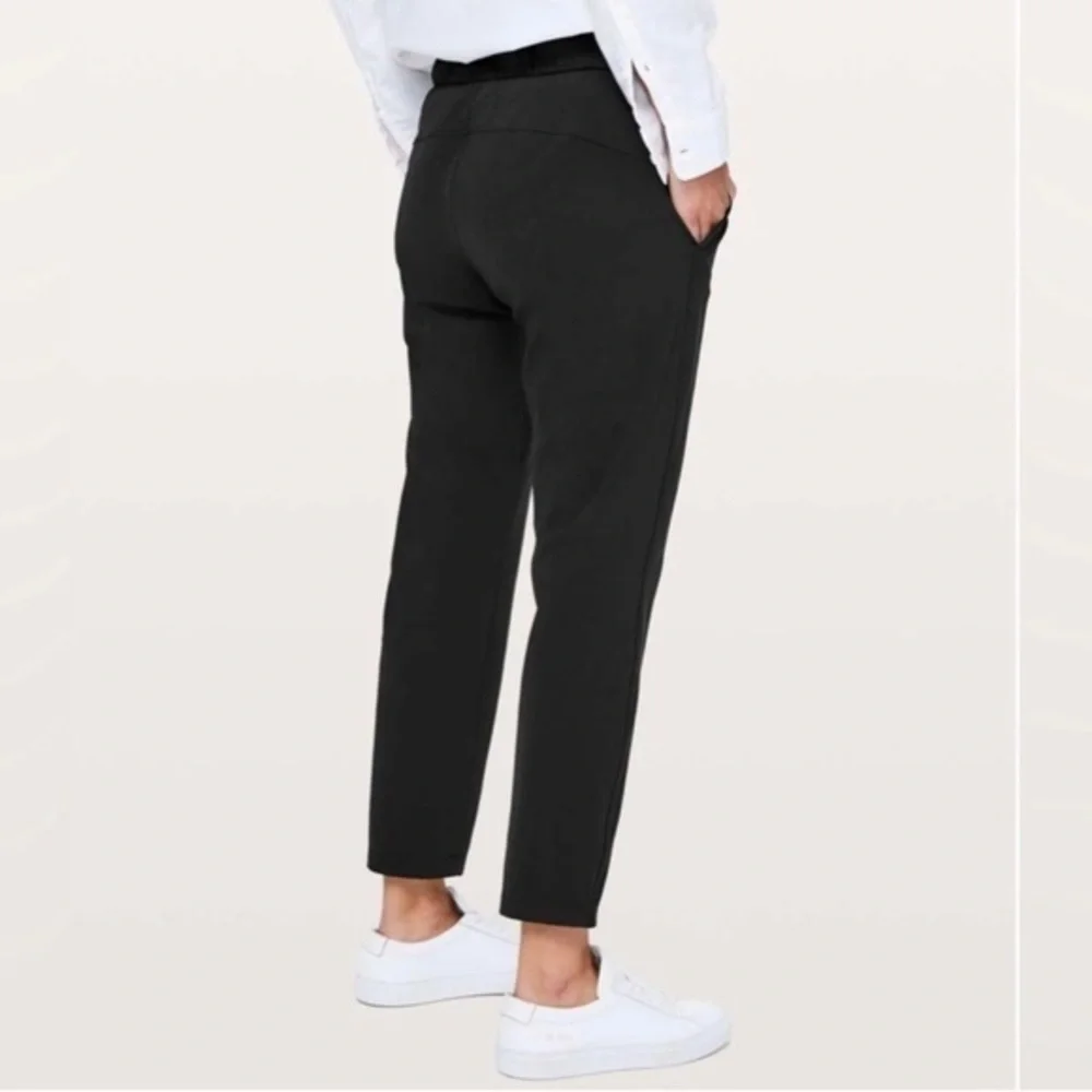 Lululemon On The Fly 7/8 Pant *28